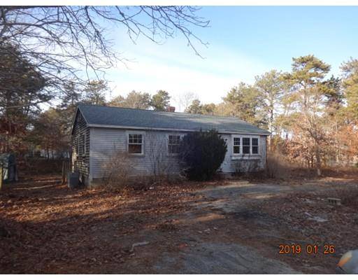 128 Snake Pond Rd, Sandwich, MA 02644