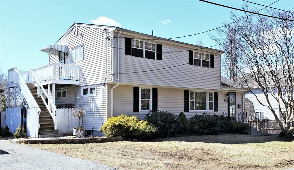 577 Mason Ave, Somerset, MA 02726