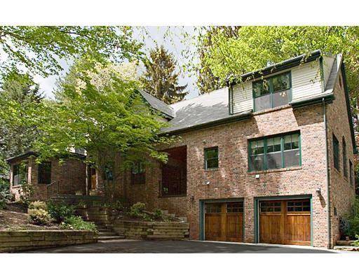 32 Chestnut St, Wellesley, MA 02481