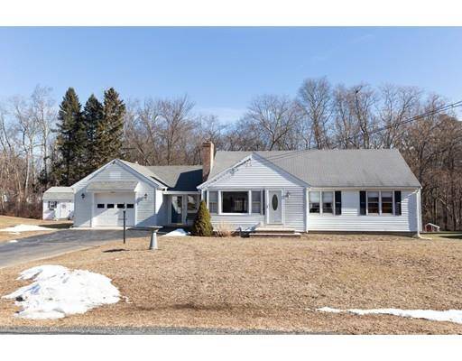 5 Curtis Rd, Hopkinton, MA 01748