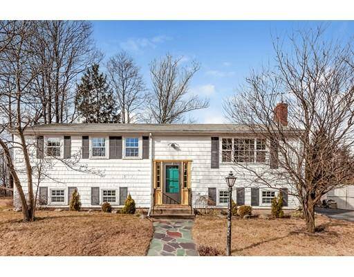 2 Red Pine Rd, Boston, MA 02136