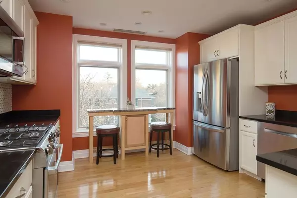 Brookline, MA 02467,630 Hammond St #203