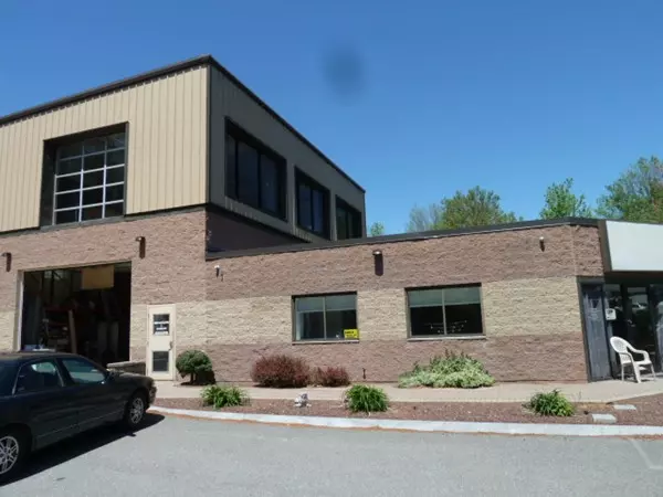 1 Bishop Rd, Ayer, MA 01432