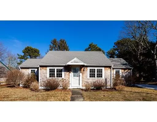 22 Gardiner Ln, Yarmouth, MA 02664