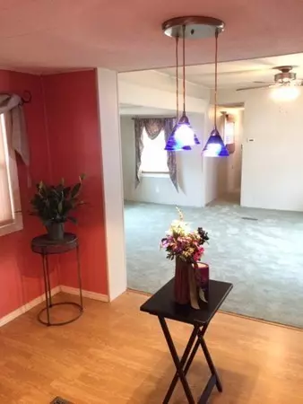 North Attleboro, MA 02760,130 E Washington St #43