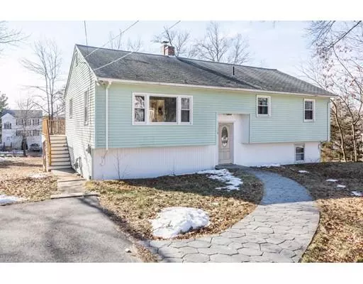 110 Hillcrest Rd, Dracut, MA 01826