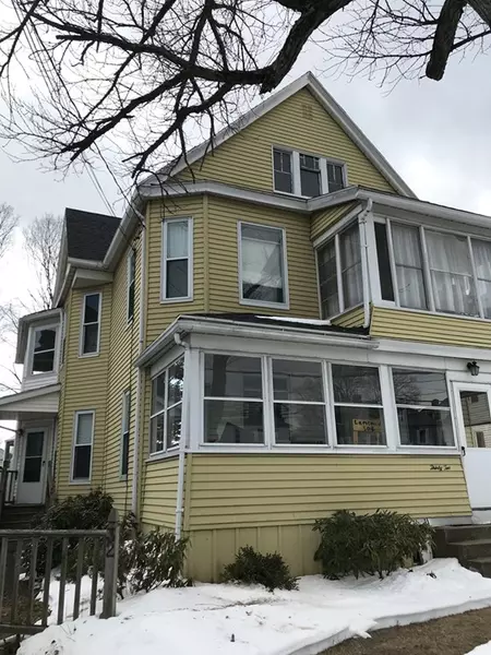 32 Hitchcock St, Holyoke, MA 01040