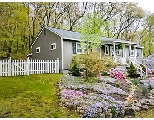 8 Amherst Road, Hopkinton, MA 01748