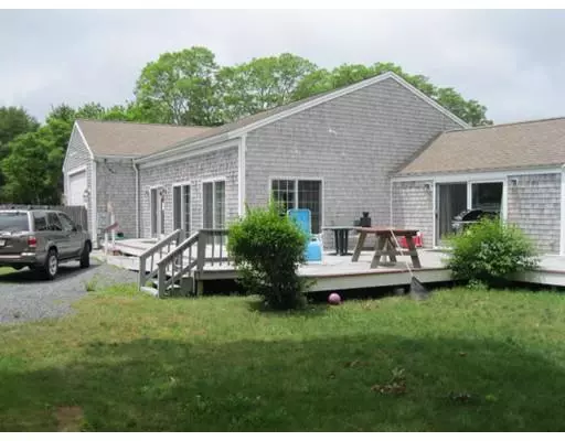 60 Archibald Cir, Harwich, MA 02646