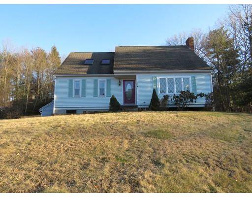 93 Maplewood Dr, Hanover, MA 02339