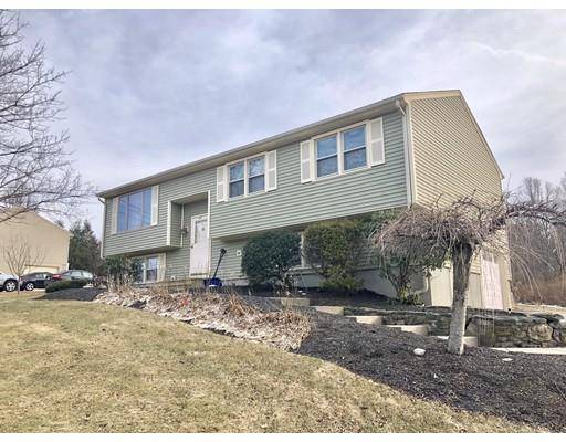 10 Rollingwood Dr, Oxford, MA 01540