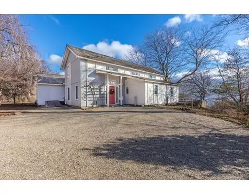 Beverly, MA 01915,40 Brackenbury Ln