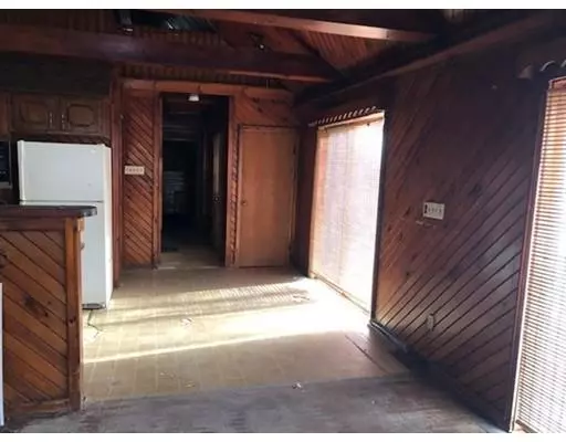 Raynham, MA 02767,675 Hill St