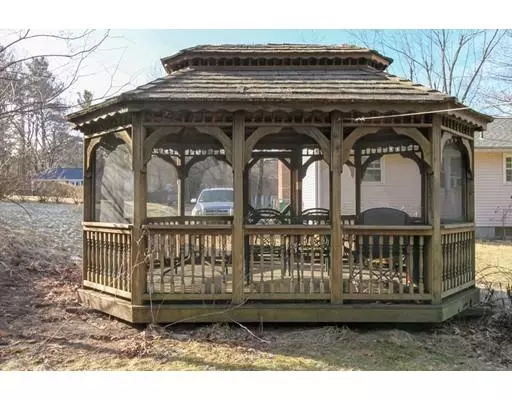 Fitchburg, MA 01420,43 Hemlock Dr