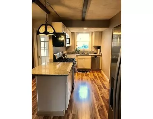 Natick, MA 01760,17 Sunshine Ave