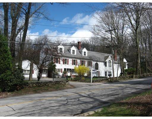 Sturbridge, MA 01566,55 Whittemore Road