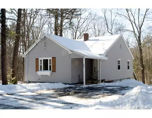 17 Little Alum Rd., Brimfield, MA 01010