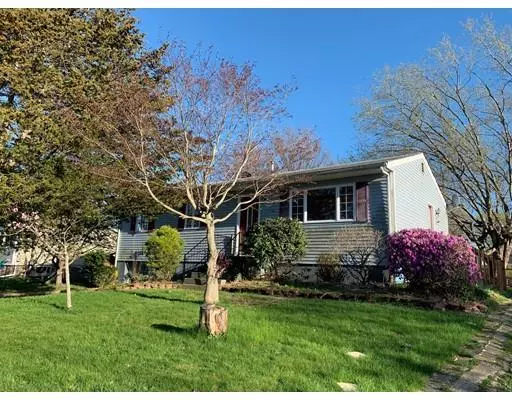 18 Franca Dr, Bristol, RI 02809