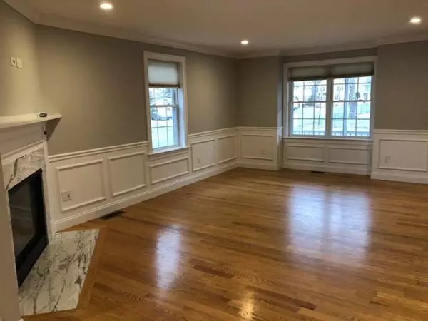 Woburn, MA 01801,1 Elm Avenue #1