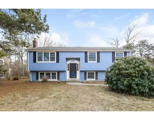 Falmouth, MA 02536,13 Meredith Dr