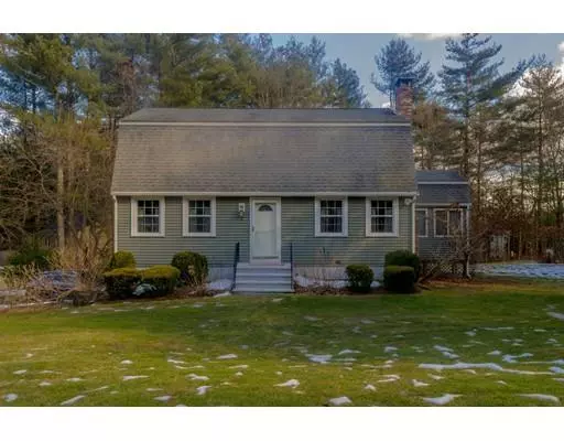 1 Birch Bark Rd, Medway, MA 02053