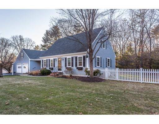 4 W Vaughan St, Lakeville, MA 02347