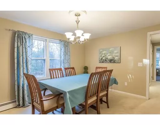 Lakeville, MA 02347,4 W Vaughan St