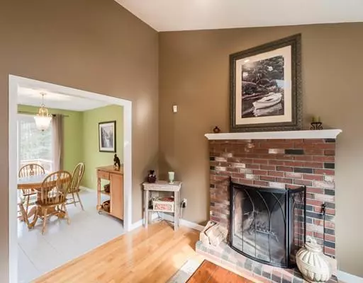 Norton, MA 02766,54 Cross St