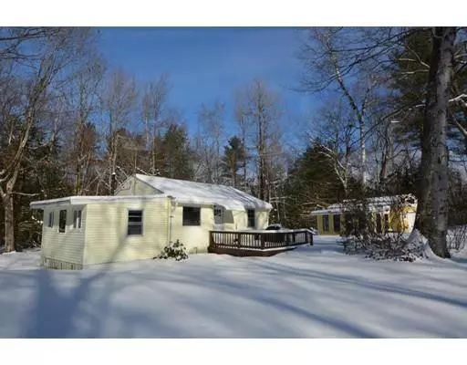 1 Diane Dr, Blandford, MA 01008