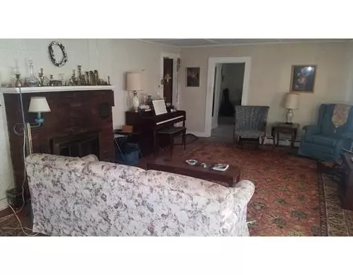 Mattapoisett, MA 02739,9 Mattapoisett Neck Road