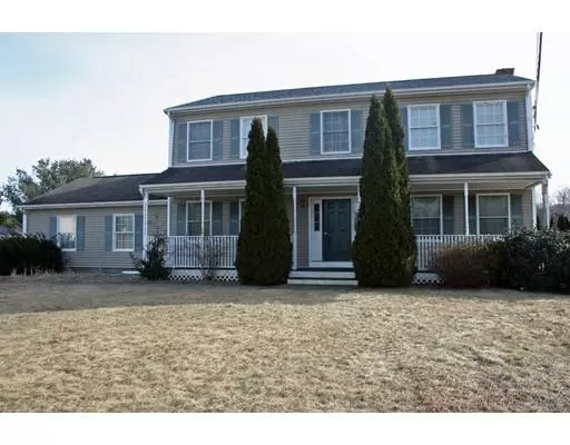 Taunton, MA 02780,30 Lilac Way