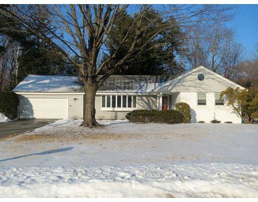 20 Laurel Ln, Longmeadow, MA 01106