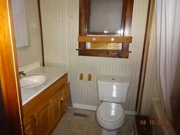 Athol, MA 01331,270 Cottage St