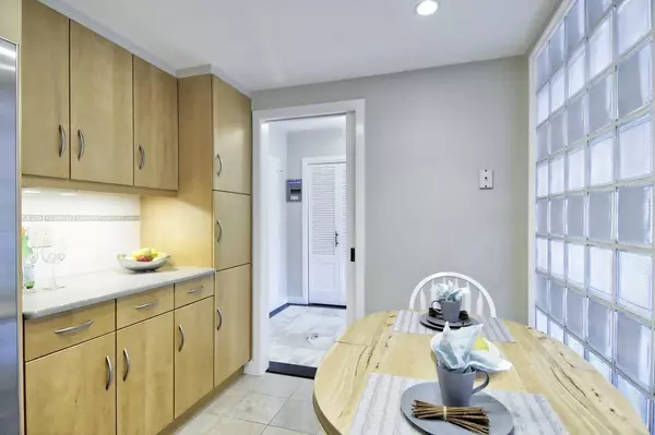 Brookline, MA 02445,22 Chestnut Place #514