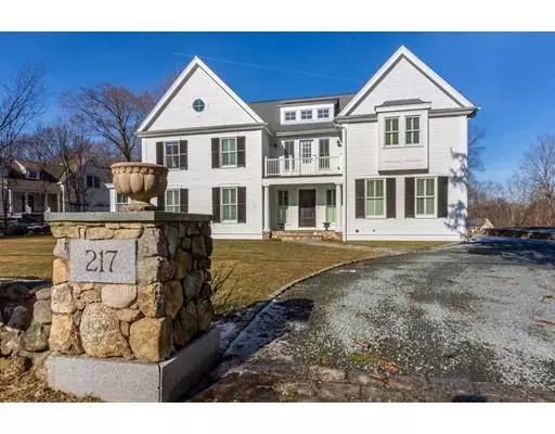 217 Claybrook Rd, Dover, MA 02030