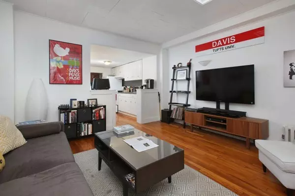 Boston, MA 02114,25-27 Pinckney Street