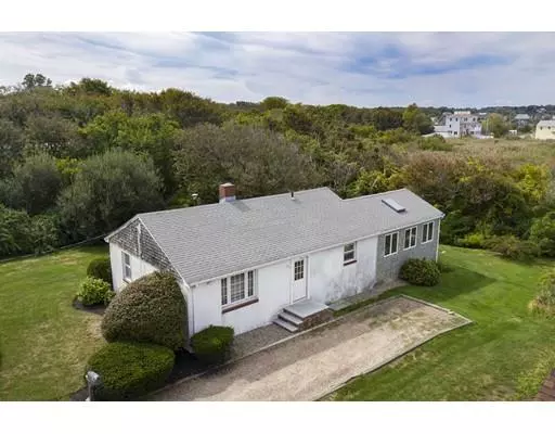 17 Bradford Ave, Scituate, MA 02066