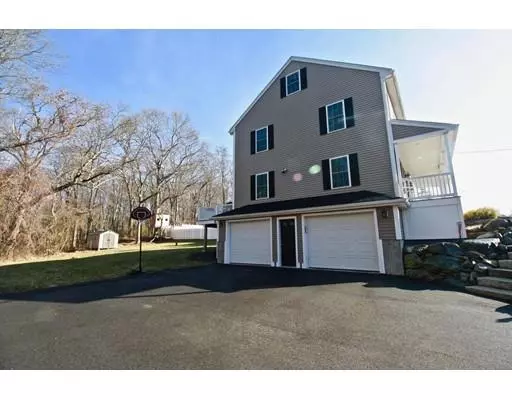 Berkley, MA 02779,17 42nd Street