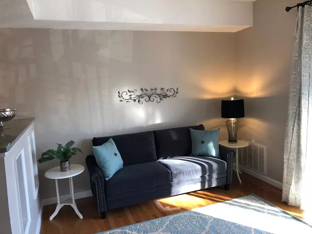 Weymouth, MA 02190,121 Tall Oaks Drive #Q