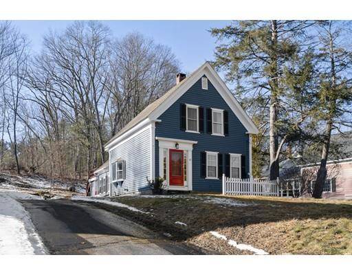 43 N Main St, West Boylston, MA 01583