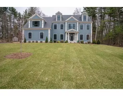 14 Fox Run Rd, Bedford, MA 01730