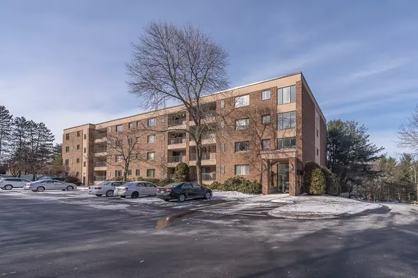 11 Ledgewood Way #20, Peabody, MA 01960