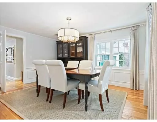 Wellesley, MA 02481,31 Stanford Rd