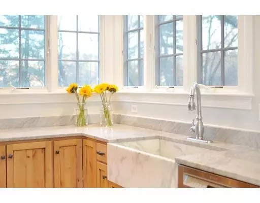 Concord, MA 01742,21 Sandy Pond Road