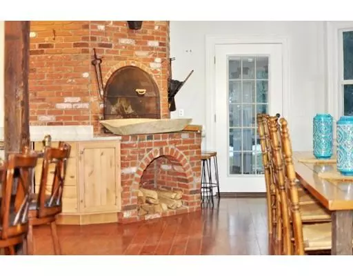 Concord, MA 01742,21 Sandy Pond Road