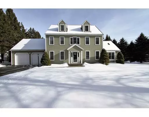 4 Adams Rd, Grafton, MA 01519