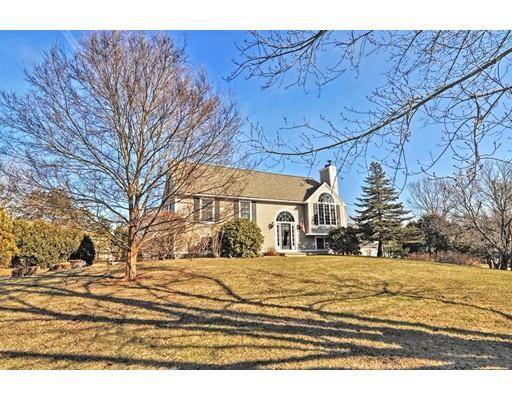 8 E. Ridge Rd, North Attleboro, MA 02760