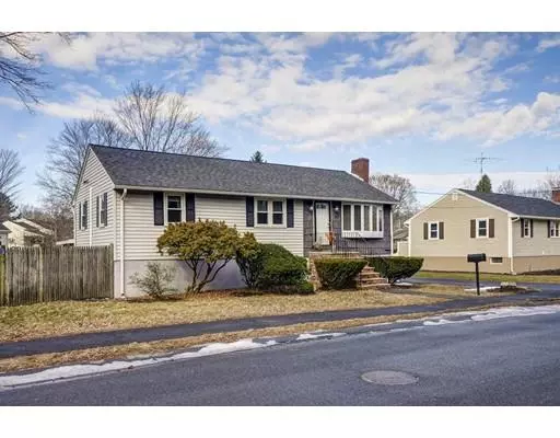 20 Putnam Ave, Wakefield, MA 01880