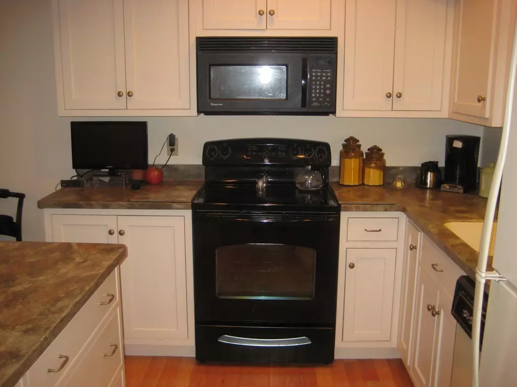 Hingham, MA 02043,3704 Tucker Lane #3704