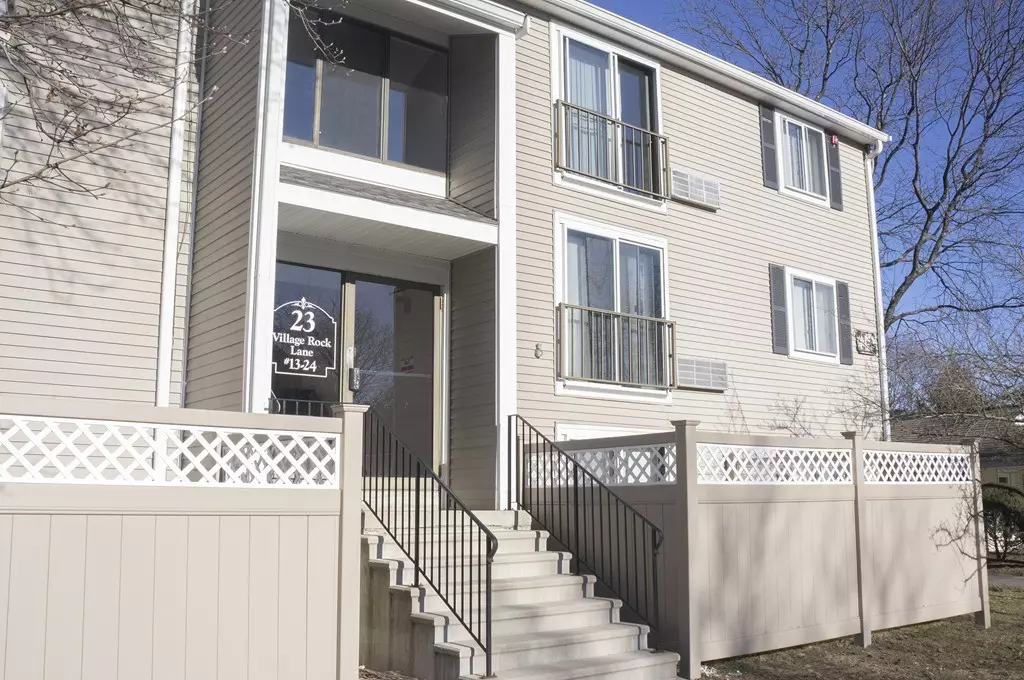 Natick, MA 01760,23 Village Rock Lane #18